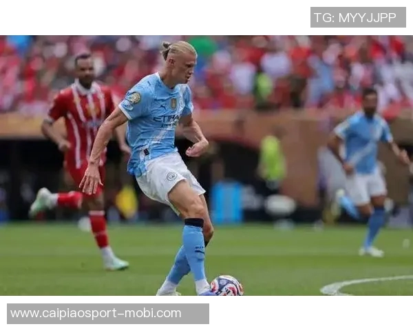 曼城官方祝贺19岁小将查理格雷成功完成一线队首秀 曼城官方祝贺19岁小将查理格雷成功完成一线队首秀